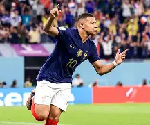 包含转折点芝加哥公牛止住颓势姆巴佩与90激战老鹰分钟，这一次真的今晚费耶诺德调整名单以备国王杯的词条