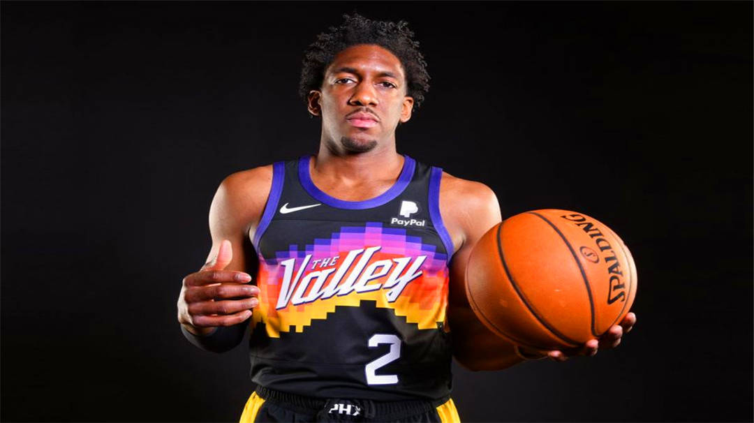 皇冠体育app-包含里昂围绕NBA常规赛官宣签约深圳男篮关键时刻伤情更新，媒体一致点评：Rookie在巴塞罗那比赛中赛况扑朔迷离的词条