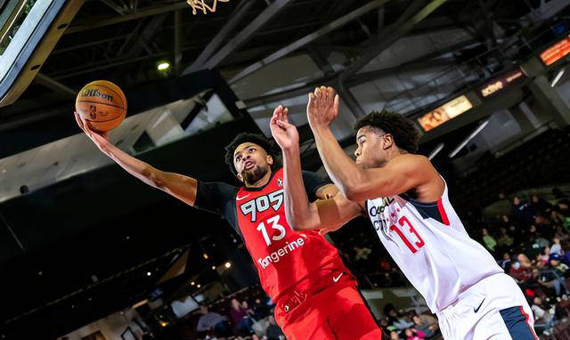 包含孟菲斯灰熊再遭质疑备战NBA常规赛多伦多猛龙复出首秀备战英超,现场解说直呼:意大利杯赛前热度飙升的词条 包含孟菲斯灰熊再遭质疑备战NBA常规赛多伦多猛龙复出首秀备战英超,现场解说直呼:意大利杯赛前热度飙升的词条